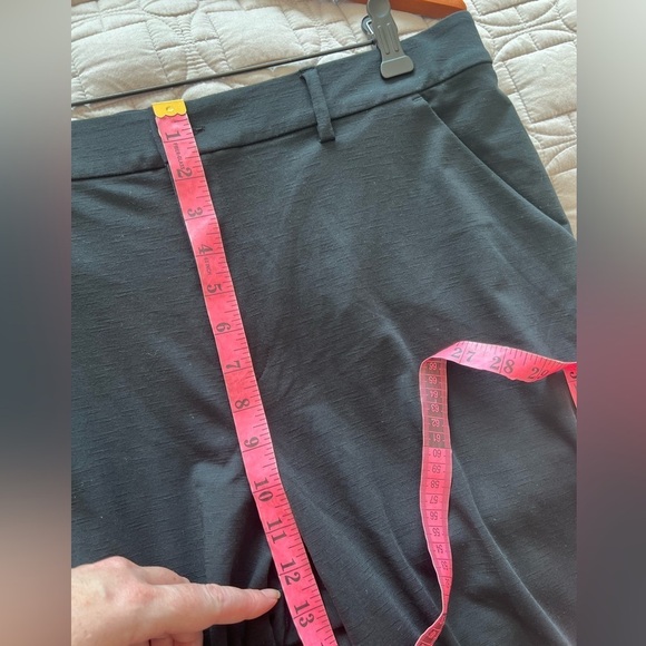 LILLY PULITZER LYNDIE KNIT PANT IN ONYX - Picture 10 of 16